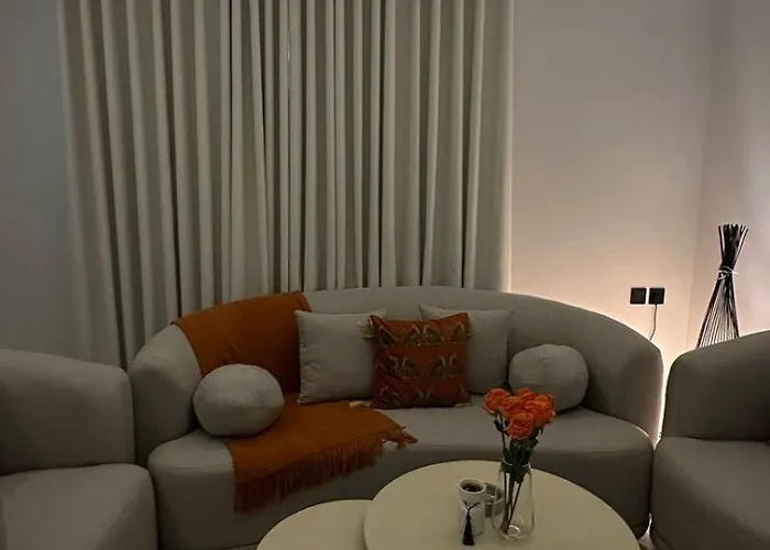 شقة العقيق